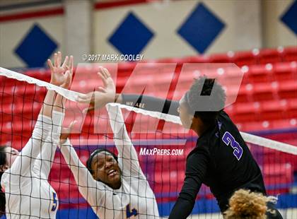 Thumbnail 2 in College Station vs. Corsicana photogallery.