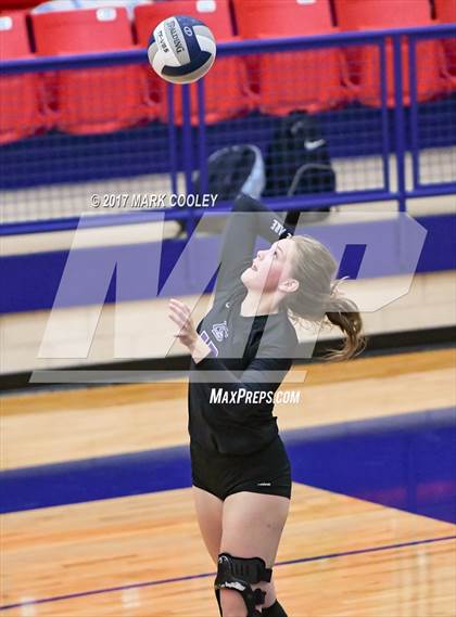 Thumbnail 2 in College Station vs. Corsicana photogallery.