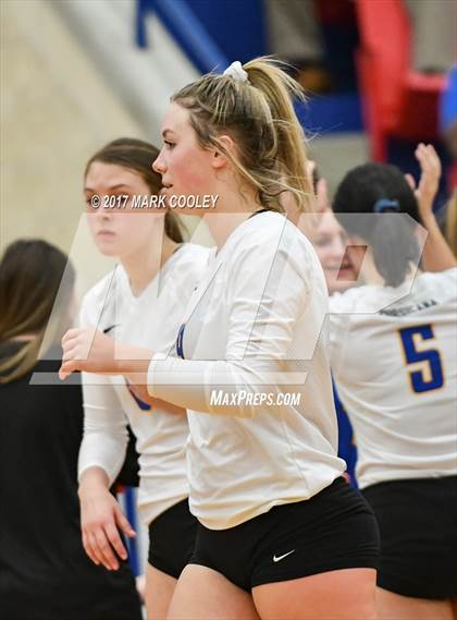 Thumbnail 2 in College Station vs. Corsicana photogallery.
