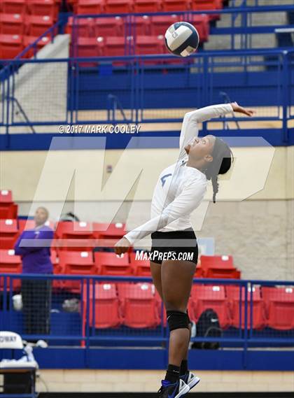 Thumbnail 2 in College Station vs. Corsicana photogallery.