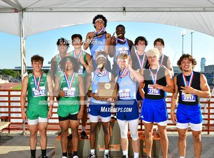 Thumbnail 2 in UIL 3A State Championship photogallery.