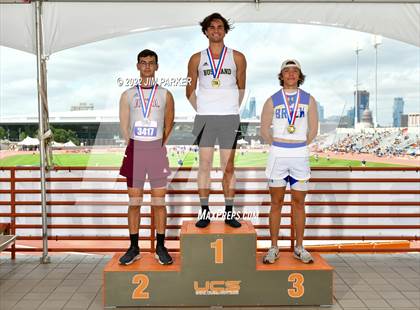 Thumbnail 2 in UIL 3A State Championship photogallery.