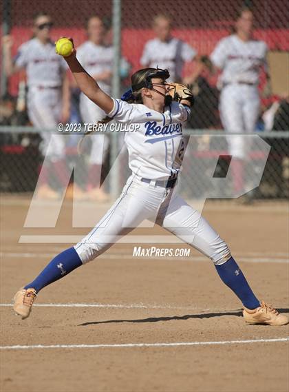 Thumbnail 2 in North Sevier vs. Beaver (UHSAA 2A Round 3) photogallery.