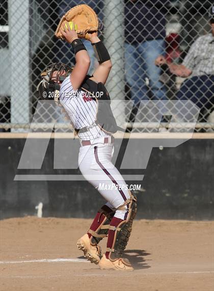 Thumbnail 1 in North Sevier vs. Beaver (UHSAA 2A Round 3) photogallery.