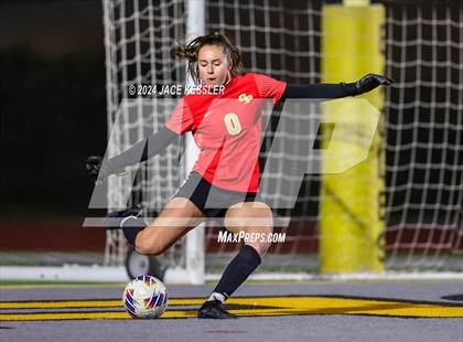 Thumbnail 2 in Apple Valley @ Oak Park (CIF SoCal Regionals Div-III Semifinal) photogallery.
