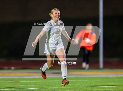 Thumbnail 2 in Apple Valley @ Oak Park (CIF SoCal Regionals Div-III Semifinal) photogallery.