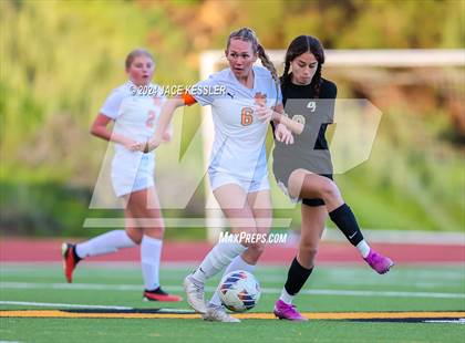 Thumbnail 3 in Apple Valley @ Oak Park (CIF SoCal Regionals Div-III Semifinal) photogallery.