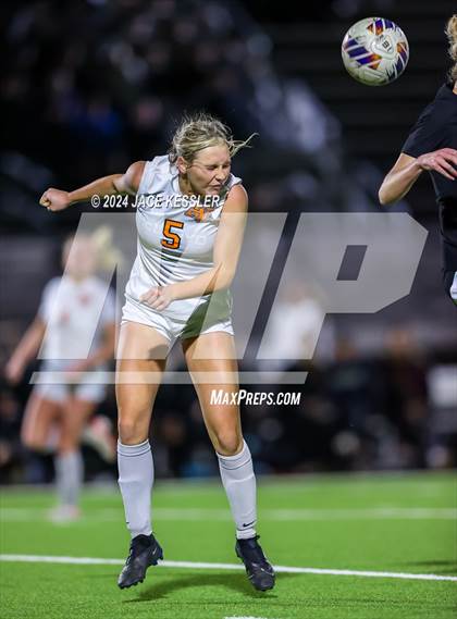 Thumbnail 1 in Apple Valley @ Oak Park (CIF SoCal Regionals Div-III Semifinal) photogallery.