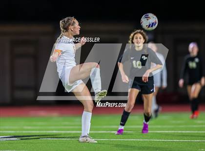 Thumbnail 3 in Apple Valley @ Oak Park (CIF SoCal Regionals Div-III Semifinal) photogallery.