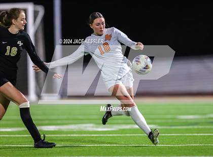 Thumbnail 3 in Apple Valley @ Oak Park (CIF SoCal Regionals Div-III Semifinal) photogallery.