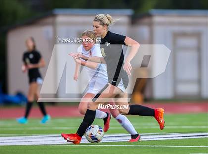 Thumbnail 3 in Apple Valley @ Oak Park (CIF SoCal Regionals Div-III Semifinal) photogallery.