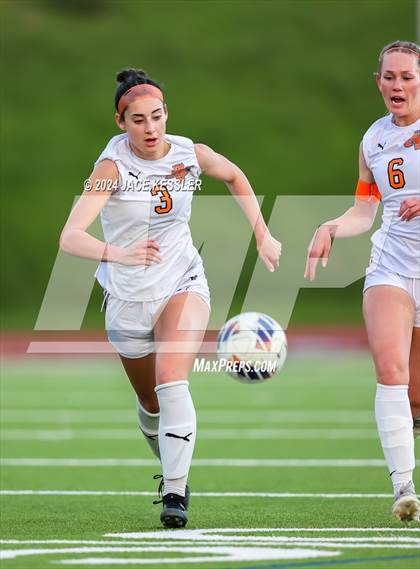 Thumbnail 2 in Apple Valley @ Oak Park (CIF SoCal Regionals Div-III Semifinal) photogallery.