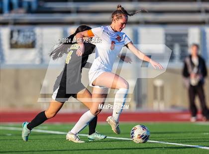 Thumbnail 1 in Apple Valley @ Oak Park (CIF SoCal Regionals Div-III Semifinal) photogallery.