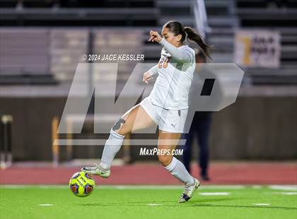 Thumbnail 2 in Apple Valley @ Oak Park (CIF SoCal Regionals Div-III Semifinal) photogallery.