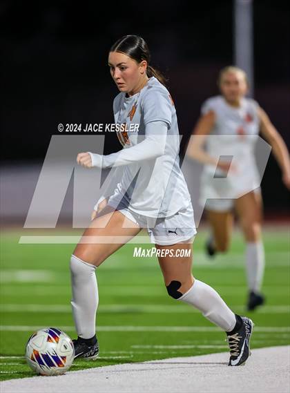 Thumbnail 3 in Apple Valley @ Oak Park (CIF SoCal Regionals Div-III Semifinal) photogallery.
