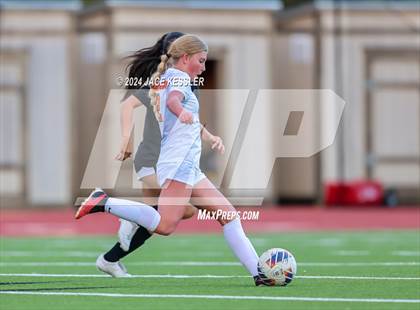 Thumbnail 2 in Apple Valley @ Oak Park (CIF SoCal Regionals Div-III Semifinal) photogallery.