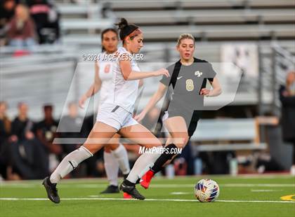Thumbnail 1 in Apple Valley @ Oak Park (CIF SoCal Regionals Div-III Semifinal) photogallery.