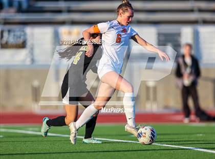 Thumbnail 2 in Apple Valley @ Oak Park (CIF SoCal Regionals Div-III Semifinal) photogallery.