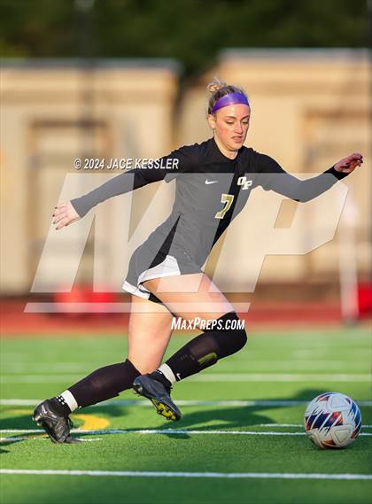 Thumbnail 3 in Apple Valley @ Oak Park (CIF SoCal Regionals Div-III Semifinal) photogallery.