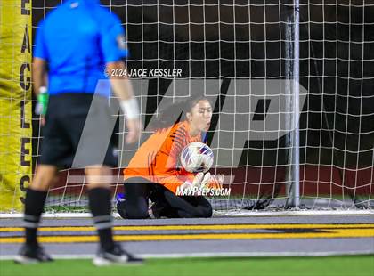 Thumbnail 1 in Apple Valley @ Oak Park (CIF SoCal Regionals Div-III Semifinal) photogallery.