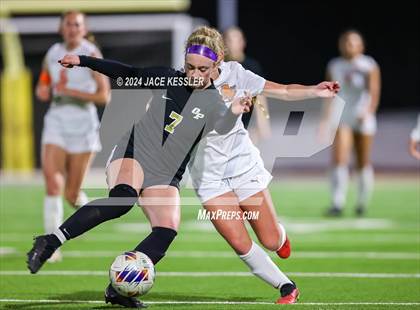 Thumbnail 2 in Apple Valley @ Oak Park (CIF SoCal Regionals Div-III Semifinal) photogallery.