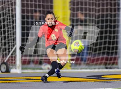 Thumbnail 2 in Apple Valley @ Oak Park (CIF SoCal Regionals Div-III Semifinal) photogallery.