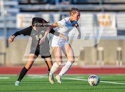 Thumbnail 3 in Apple Valley @ Oak Park (CIF SoCal Regionals Div-III Semifinal) photogallery.