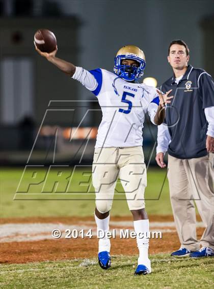 Thumbnail 2 in Mainland @ South Fort Myers (FHSAA 6A Playoff) photogallery.