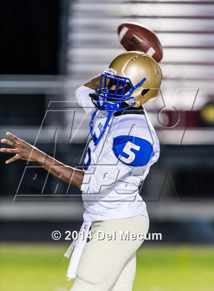 Thumbnail 2 in Mainland @ South Fort Myers (FHSAA 6A Playoff) photogallery.