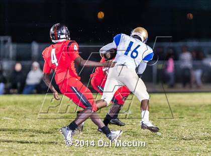Thumbnail 3 in Mainland @ South Fort Myers (FHSAA 6A Playoff) photogallery.