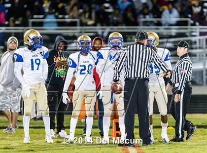 Thumbnail 2 in Mainland @ South Fort Myers (FHSAA 6A Playoff) photogallery.