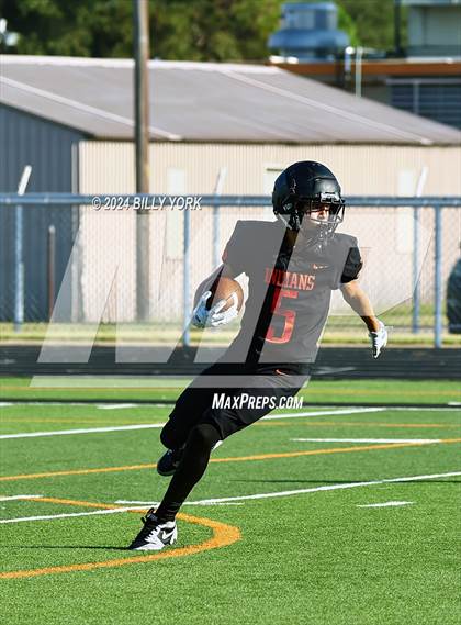 Thumbnail 2 in Cooper vs Grand Saline photogallery.
