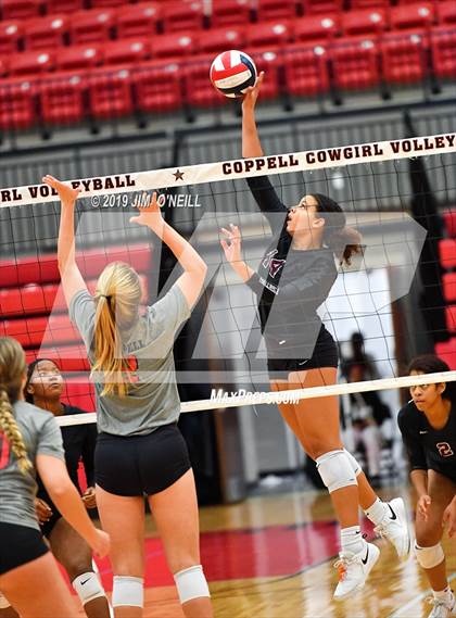 Thumbnail 2 in Lewisville @ Coppell photogallery.