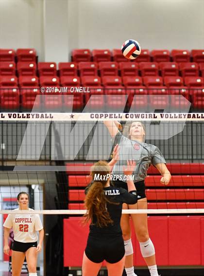 Thumbnail 3 in Lewisville @ Coppell photogallery.