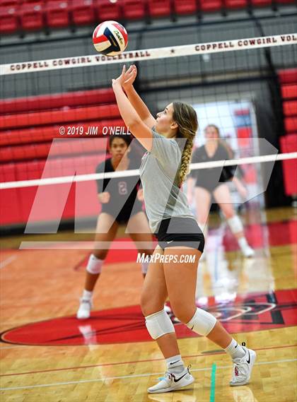 Thumbnail 3 in Lewisville @ Coppell photogallery.