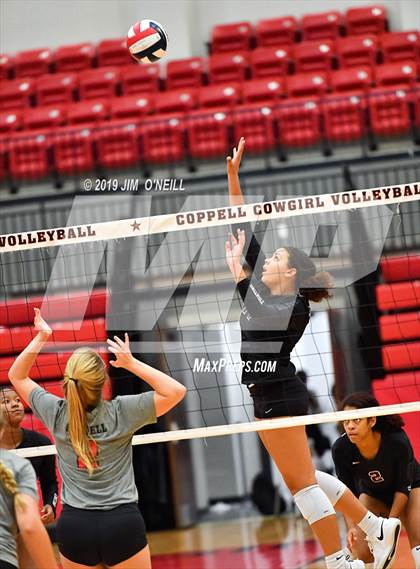 Thumbnail 1 in Lewisville @ Coppell photogallery.
