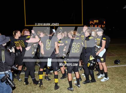 Thumbnail 3 in Saguaro vs. Salpointe Catholic (AIA 4A Semifinal) photogallery.