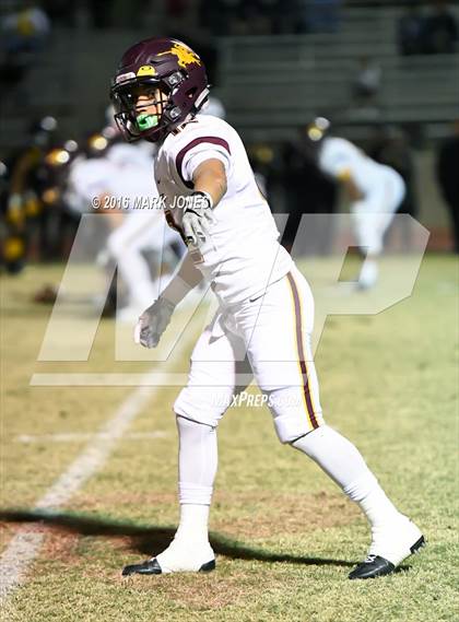 Thumbnail 2 in Saguaro vs. Salpointe Catholic (AIA 4A Semifinal) photogallery.