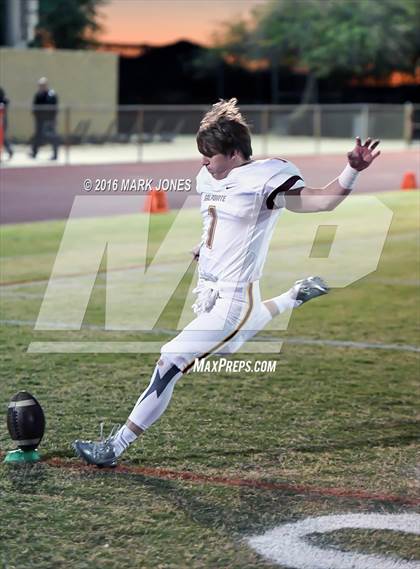 Thumbnail 3 in Saguaro vs. Salpointe Catholic (AIA 4A Semifinal) photogallery.