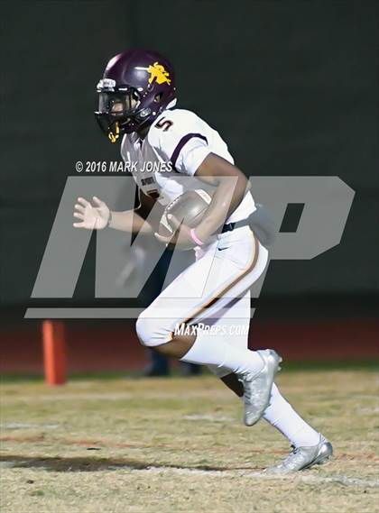 Thumbnail 3 in Saguaro vs. Salpointe Catholic (AIA 4A Semifinal) photogallery.