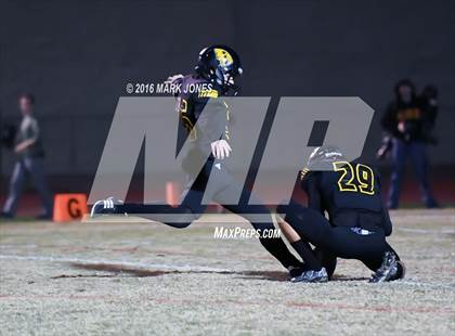 Thumbnail 3 in Saguaro vs. Salpointe Catholic (AIA 4A Semifinal) photogallery.