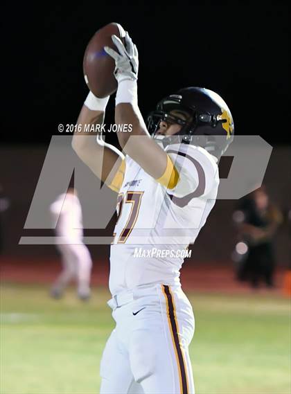 Thumbnail 2 in Saguaro vs. Salpointe Catholic (AIA 4A Semifinal) photogallery.