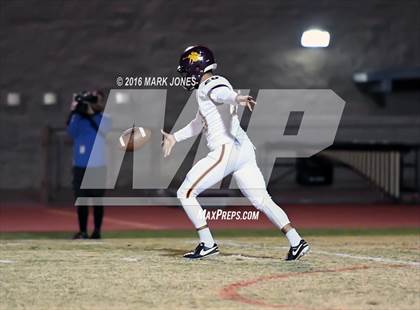 Thumbnail 3 in Saguaro vs. Salpointe Catholic (AIA 4A Semifinal) photogallery.
