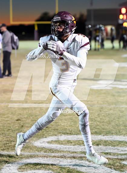 Thumbnail 3 in Saguaro vs. Salpointe Catholic (AIA 4A Semifinal) photogallery.