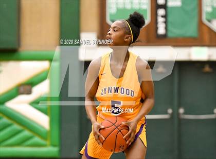 Thumbnail 1 in Heritage vs. Lynwood (MLK Showcase) photogallery.