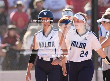 Thumbnail 1 in Chatfield vs. Valor Christian (CHSAA 5A First Round) photogallery.