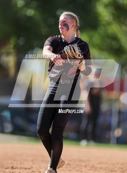 Thumbnail 2 in Chatfield vs. Valor Christian (CHSAA 5A First Round) photogallery.