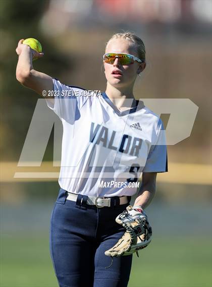Thumbnail 3 in Chatfield vs. Valor Christian (CHSAA 5A First Round) photogallery.