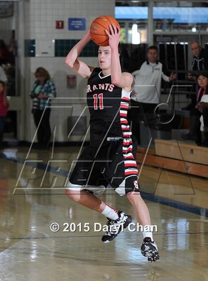 Thumbnail 1 in Grants vs. Cabrillo (MaxPreps Holiday Classic) photogallery.