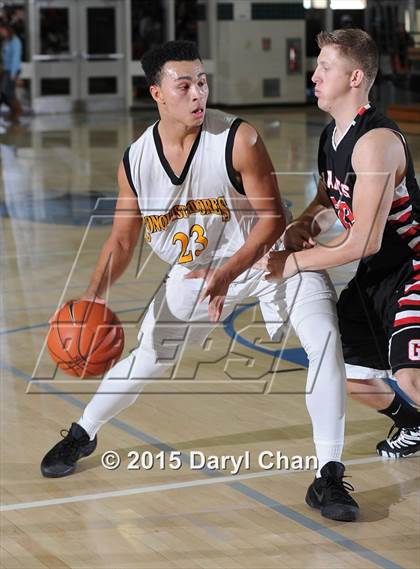 Thumbnail 2 in Grants vs. Cabrillo (MaxPreps Holiday Classic) photogallery.